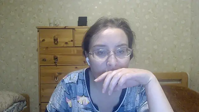 Snapshot of Smart_Rose chatting on 02-01-25, 05:37 Smart Rose online show from 02-01-25, 05:37