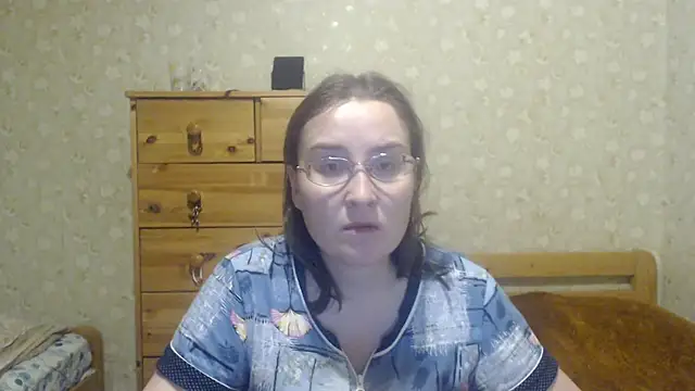 Snapshot of Smart_Rose chatting on 02-01-25, 08:47 Smart Rose online show from 02-01-25, 08:47