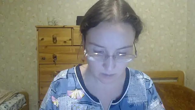 Snapshot of Smart_Rose chatting on 02-02-25, 02:48 Smart Rose online show from 02-02-25, 02:48