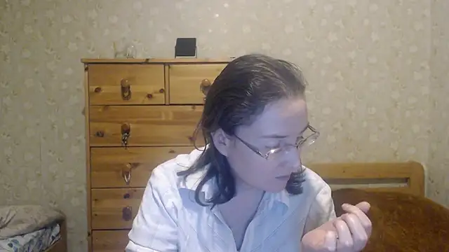 Snapshot of Smart_Rose chatting on 02-02-25, 10:28 Smart Rose online show from 02-02-25, 10:28