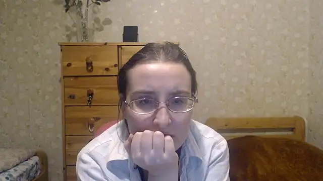 Snapshot of Smart_Rose chatting on 02-04-25, 08:49 Smart Rose online show from 02-04-25, 08:49