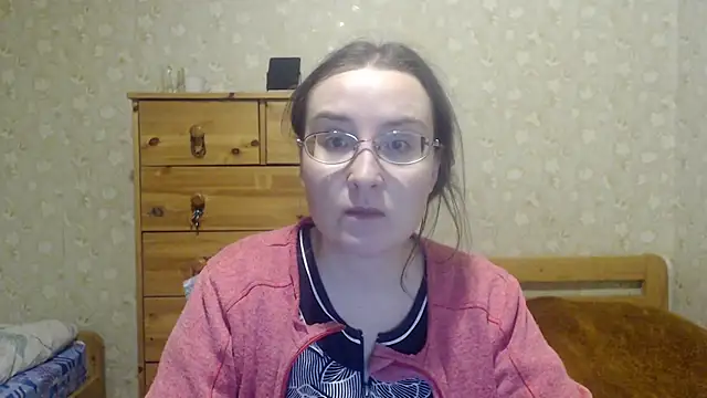 Snapshot of Smart_Rose chatting on 02-05-25, 05:53 Smart Rose online show from 02-05-25, 05:53