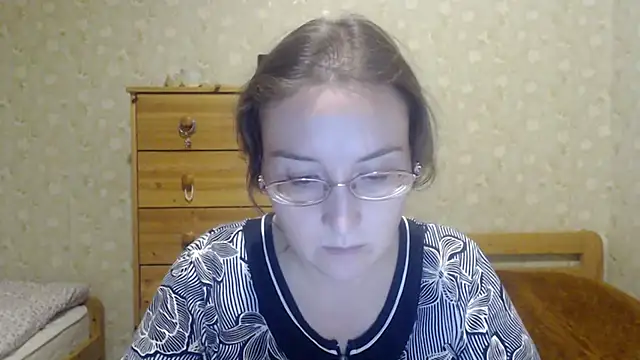 Snapshot of Smart_Rose chatting on 03-02-25, 06:19 Smart Rose online show from 03-02-25, 06:19