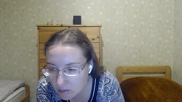 Snapshot of Smart_Rose chatting on 03-02-25, 09:22 Smart Rose online show from 03-02-25, 09:22