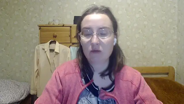 Snapshot of Smart_Rose chatting on 03-05-25, 06:56 Smart Rose online show from 03-05-25, 06:56