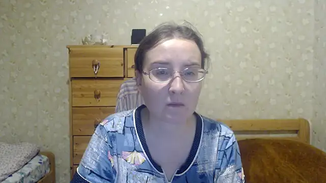 Snapshot of Smart_Rose chatting on 03-16-25, 08:11 Smart Rose online show from 03-16-25, 08:11