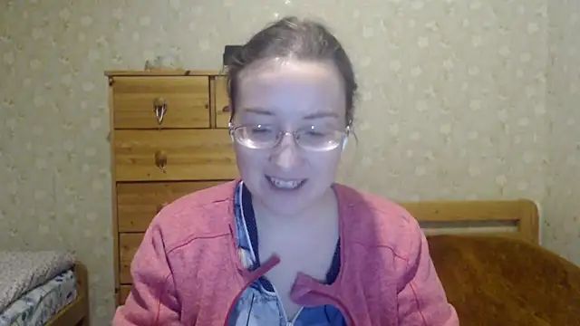 Snapshot of Smart_Rose chatting on 03-18-25, 05:10 Smart Rose online show from 03-18-25, 05:10