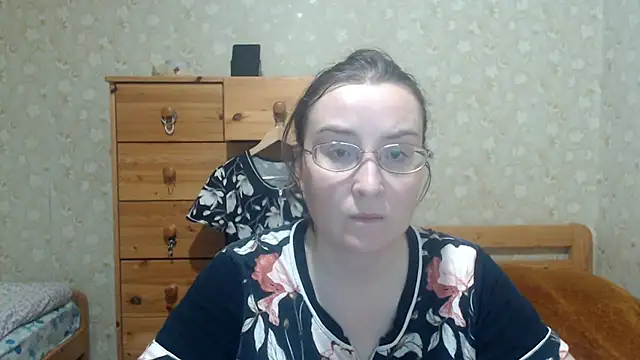 Snapshot of Smart_Rose chatting on 11-15-25, 03:52 Smart Rose online show from 11-15-25, 03:52