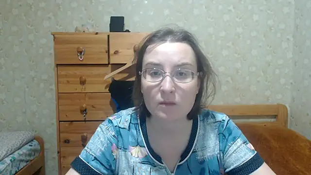 Snapshot of Smart_Rose chatting on 11-25-25, 04:51 Smart Rose online show from 11-25-25, 04:51