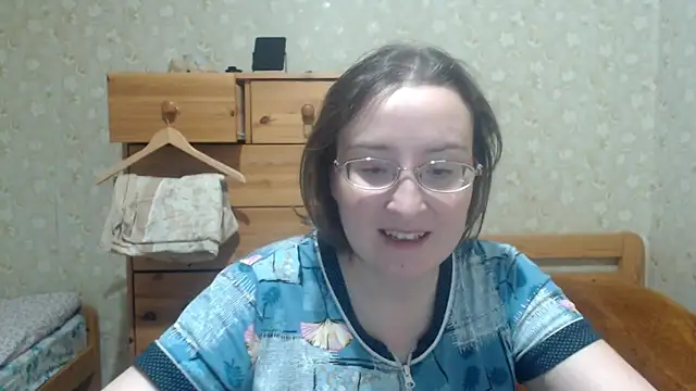 Snapshot of Smart_Rose chatting on 11-27-25, 05:04 Smart Rose online show from 11-27-25, 05:04