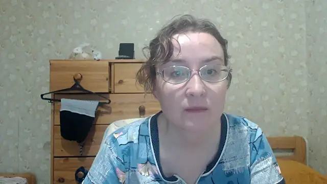 Smart Rose online show from 04-19-26, 04:28