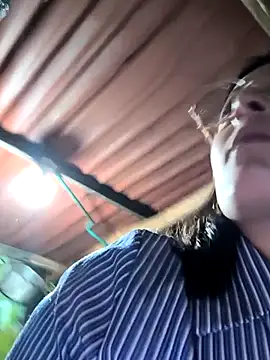 IsabelaGomez online show from 04-26-26, 09:56