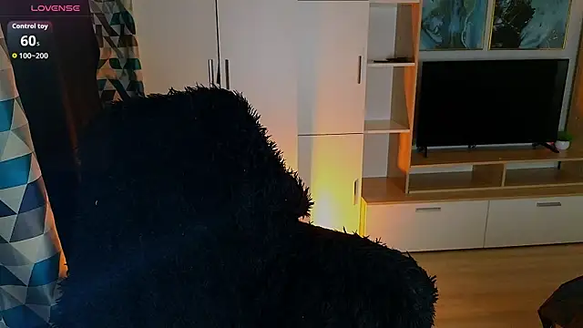 MilanaOmg online show from 04-09-26, 08:03