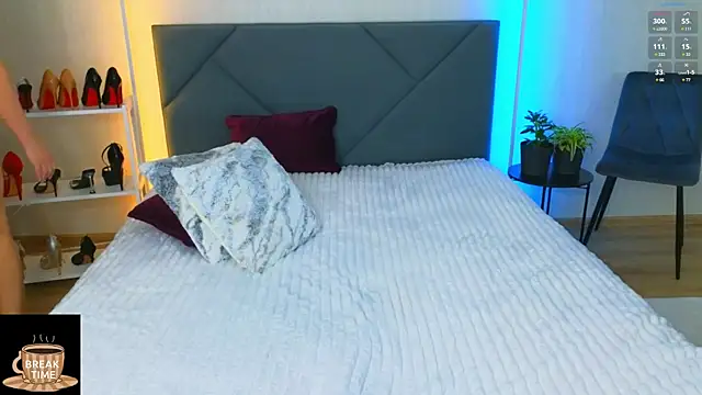 Kira from UA online show from 03-05-25, 12:00