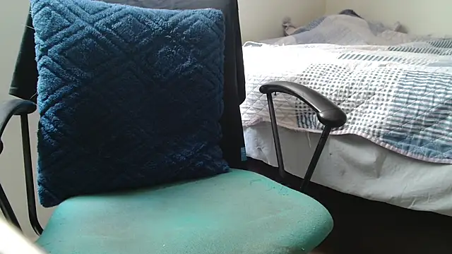 Snapshot of pudding24 chatting on 03-01-26, 01:57 pudding24 online show from 03-01-26, 01:57