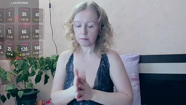 Snapshot of I_AM_MILF chatting on 02-20-26, 08:05 I AM MILF online show from 02-20-26, 08:05