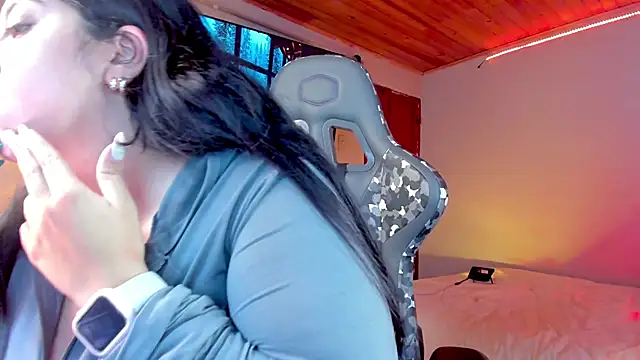 coraline latin online show from 01-09-25, 09:58