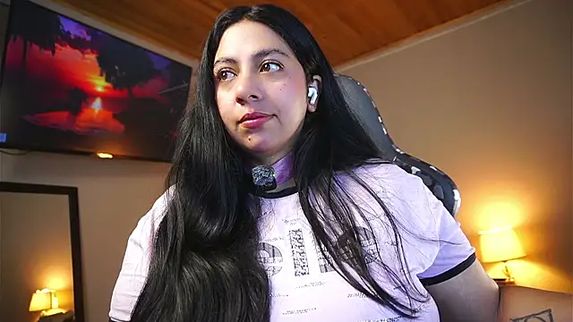 coraline latin online show from 04-14-26, 12:55