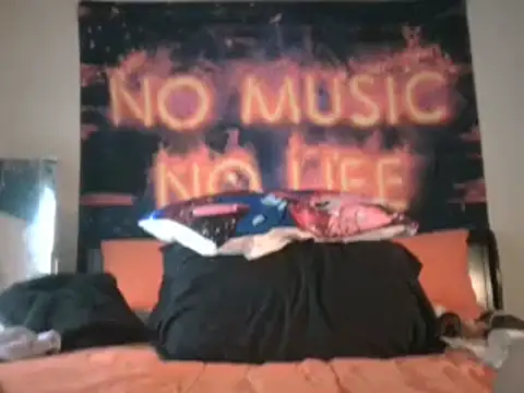 Snapshot of EnticingAaliyah chatting on 02-15-25, 05:39 EnticingAaliyah online show from 02-15-25, 05:39