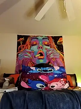 Snapshot of EnticingAaliyah chatting on 11-17-25, 10:48 EnticingAaliyah online show from 11-17-25, 10:48