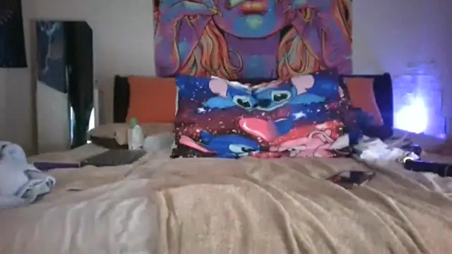 Snapshot of EnticingAaliyah chatting on 02-11-26, 10:15 EnticingAaliyah online show from 02-11-26, 10:15