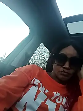 Snapshot of EnticingAaliyah chatting on 02-13-26, 11:12 EnticingAaliyah online show from 02-13-26, 11:12