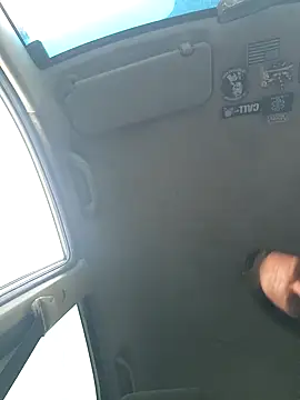 Snapshot of 415cali925 chatting on 02-13-26, 01:34 415cali925 online show from 02-13-26, 01:34