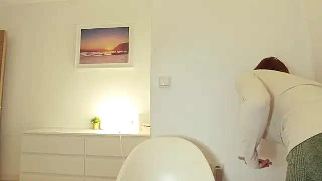 Snapshot of StracciaStella- chatting on 12-22-25, 04:37 StracciaStella- online show from 12-22-25, 04:37