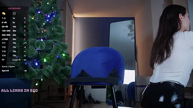 Snapshot of LAUREL_HAZEL chatting on 01-25-25, 07:18 LAUREL HAZEL online show from 01-25-25, 07:18