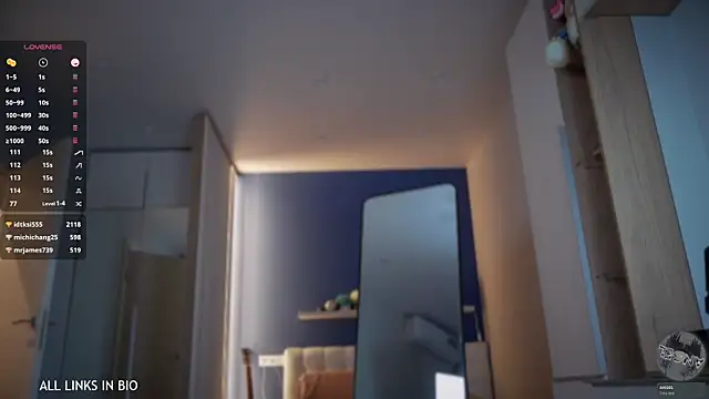 Snapshot of LAUREL_HAZEL chatting on 02-02-25, 01:45 LAUREL HAZEL online show from 02-02-25, 01:45