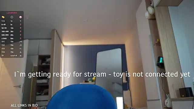 Snapshot of LAUREL_HAZEL chatting on 02-15-25, 06:55 LAUREL HAZEL online show from 02-15-25, 06:55