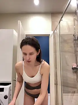 Snapshot of LAUREL_HAZEL chatting on 02-28-25, 03:59 LAUREL HAZEL online show from 02-28-25, 03:59