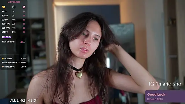 Snapshot of LAUREL_HAZEL chatting on 10-25-25, 06:13 LAUREL HAZEL online show from 10-25-25, 06:13