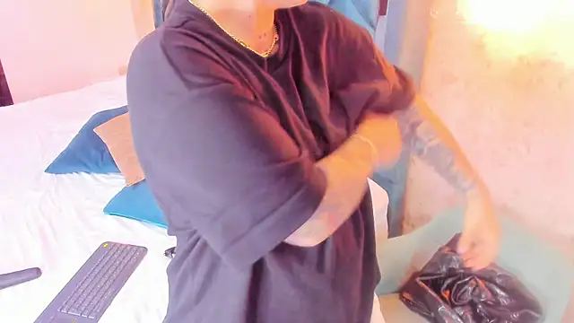 amy ink online show from 02-17-25, 05:43