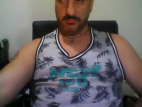 Snapshot of Italian_dark_desire chatting on 11-16-25, 06:02 Italian dark desire online show from 11-16-25, 06:02