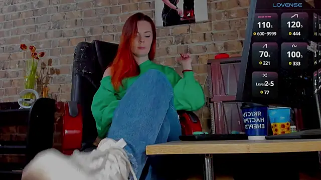 Snapshot of MrsVenus chatting on 03-17-25, 06:18 MrsVenus online show from 03-17-25, 06:18