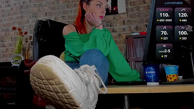Snapshot of MrsVenus chatting on 03-17-25, 09:22 MrsVenus online show from 03-17-25, 09:22
