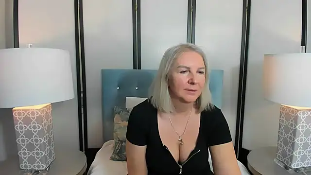 Snapshot of EricaTop chatting on 01-09-25, 07:50 EricaTop online show from 01-09-25, 07:50