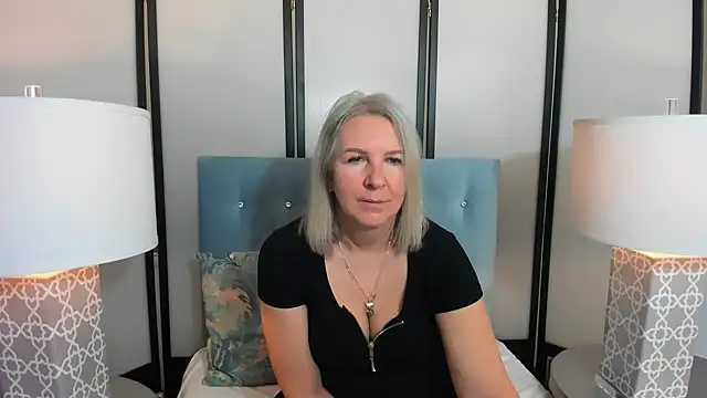 Snapshot of EricaTop chatting on 02-23-25, 05:45 EricaTop online show from 02-23-25, 05:45