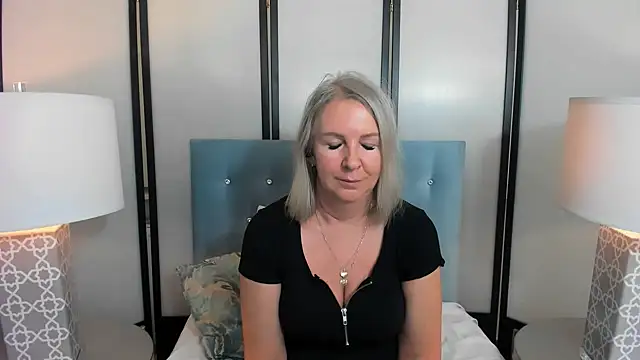 Snapshot of EricaTop chatting on 02-26-25, 09:37 EricaTop online show from 02-26-25, 09:37