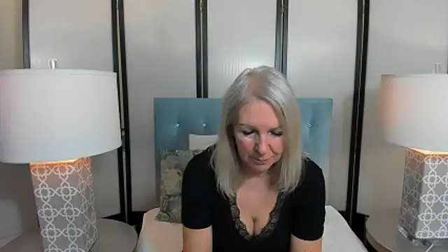 EricaTop online show from 02-12-26, 09:32