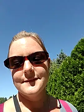 Snapshot of SwedishJennifer chatting on 07-21-26, 01:13 SwedishJennifer online show from 07-21-26, 01:13