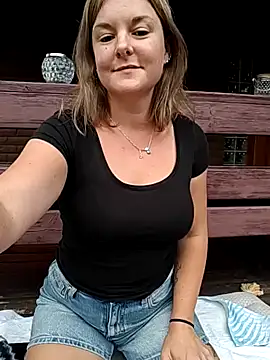 Snapshot of SwedishJennifer chatting on 07-25-26, 11:19 SwedishJennifer online show from 07-25-26, 11:19