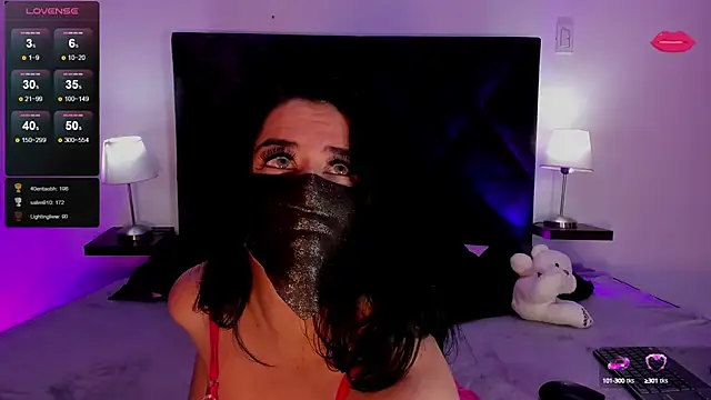 Zafira Alabi online show from 02-15-25, 10:21