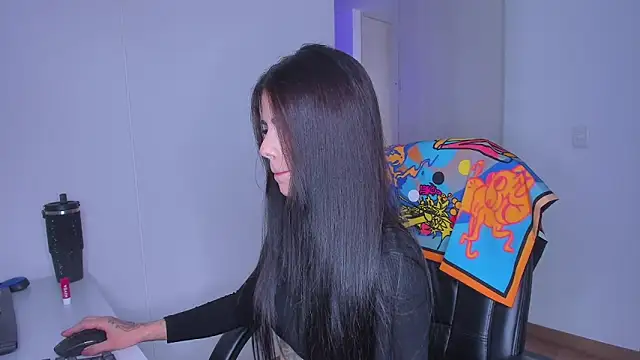 Lisegg  online show from 02-25-26, 06:17