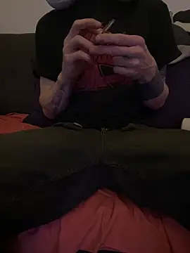 Snapshot of LionBoy1976 chatting on 03-10-25, 03:12 LionBoy1976 online show from 03-10-25, 03:12