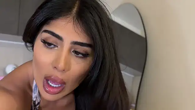 Snapshot of ArabicBarbie chatting on 10-25-25, 09:20 ArabicBarbie online show from 10-25-25, 09:20