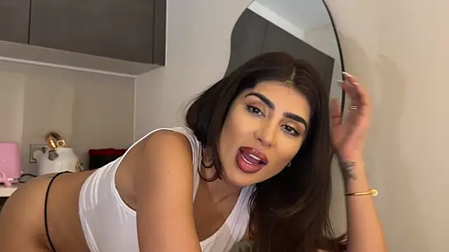 ArabicBarbie online show from 04-19-26, 09:06