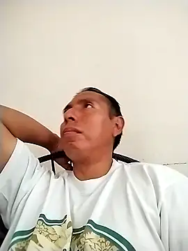 Snapshot of desnudo_Sexoxo chatting on 03-17-25, 11:11 desnudo Sexoxo online show from 03-17-25, 11:11