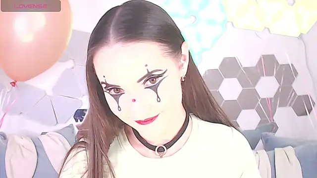 LexiKiss online show from 01-17-25, 08:45